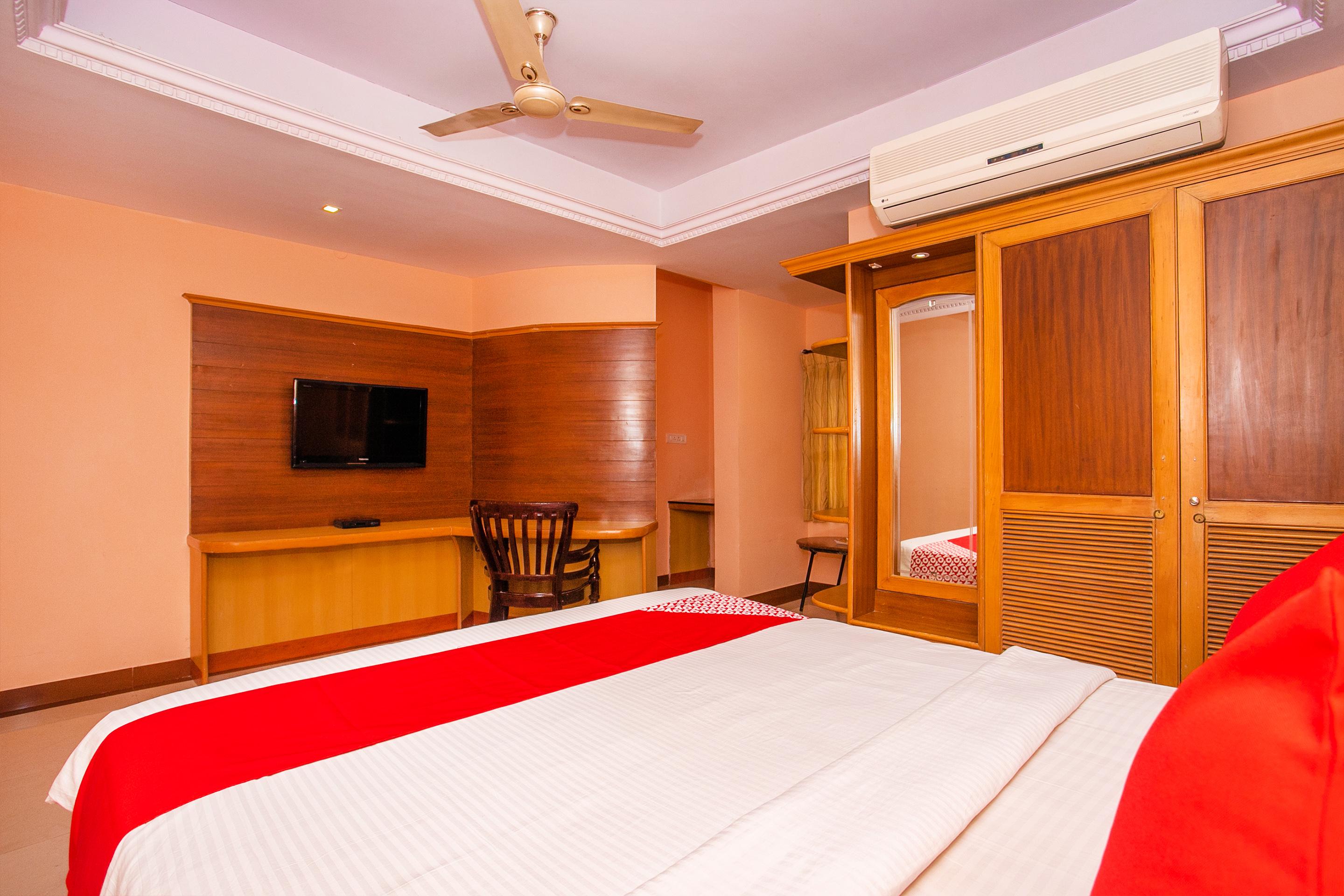 Oyo 331 Hotel Skanda Shelters Bangalore Exterior foto