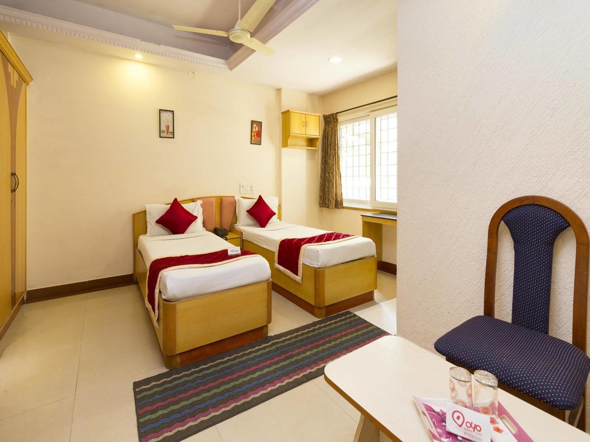 Oyo 331 Hotel Skanda Shelters Bangalore Exterior foto